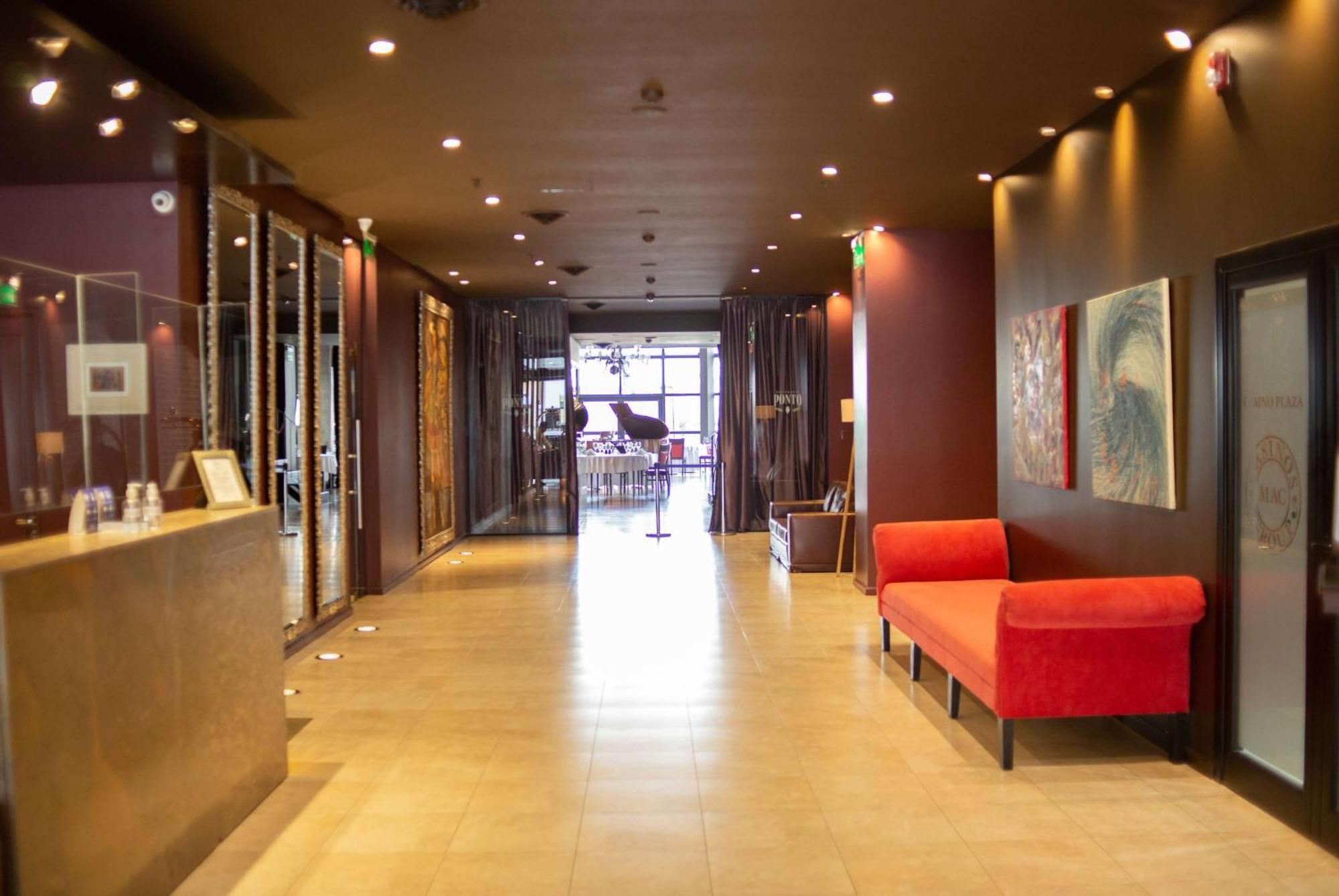 Howard Johnson Plaza Jujuy San Salvador de Jujuy Bagian luar foto
