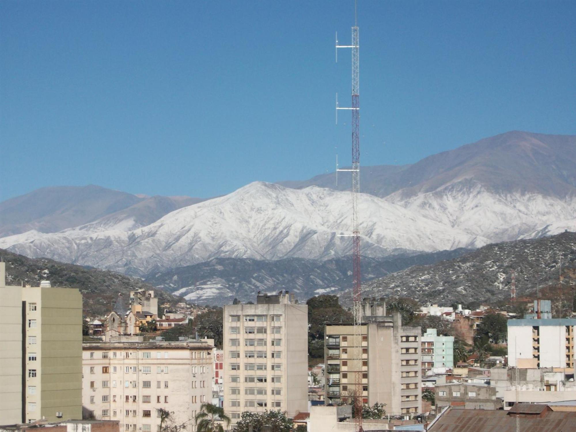 Howard Johnson Plaza Jujuy San Salvador de Jujuy Bagian luar foto